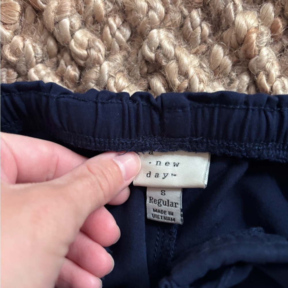 Track pant - Picture 2 of 3